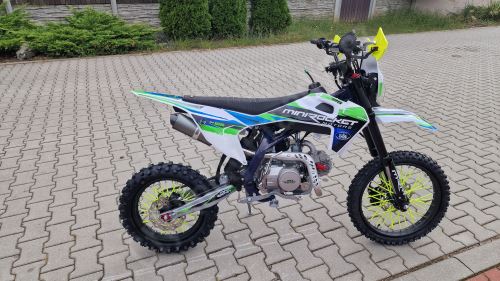 Pitbike MiniRocket DT125 17/14 světlo, el startér, řazení se spojkou, sedlo 86cm, modrý (8)