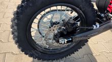 Elektrická motorka pitbike MRM PitVolt 6000W 72V, 17/14 Bat Li-Ion, sedlo 77cm, oranžová (2)