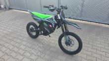Elektrická motorka pitbike MRM eBeast 8000W 72V, 17/14, Bat Li-Ion, sedlo 81cm, zelená (17)