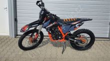 Pitbike Zuumav K5 PRO 250ccm 14,5kW, 21/18 světlo, el startér, sedlo 92cm, oranžový (9)