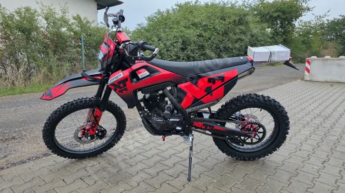 Pitbike MRM XT99 300ccm, světlo, el startér, sedlo92cm, červená (2)