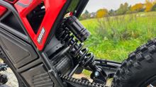 Elektrická motorka pitbike MRM M8 10kW 72V 19/17,sedlo 88cm, červený (11)