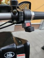 Omezovač rychlosti z 1-4 na tu nejpomalejší rychlost. Tato rychlost se pohybuje cca 15 km/ (2)